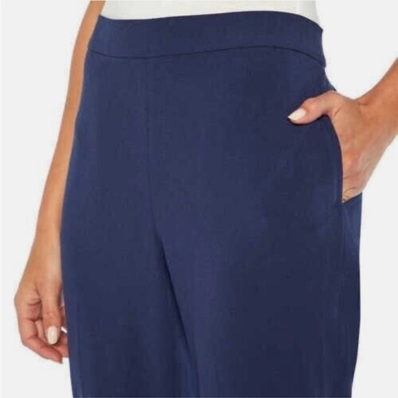 Banana Republic ladies pull on   pants - Picture 3 of 10